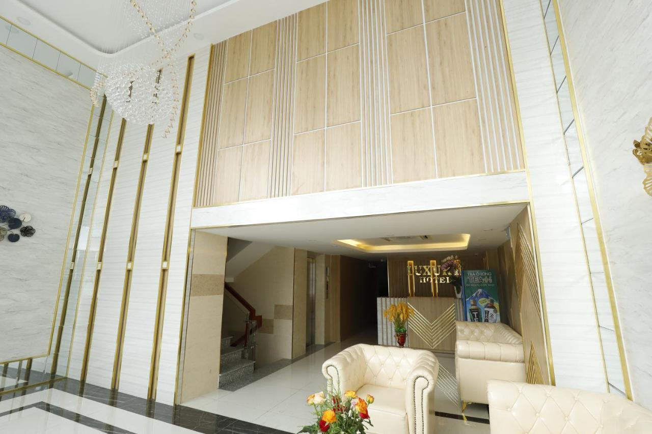 Luxury Hotel Ho Chi Minh City Exterior photo